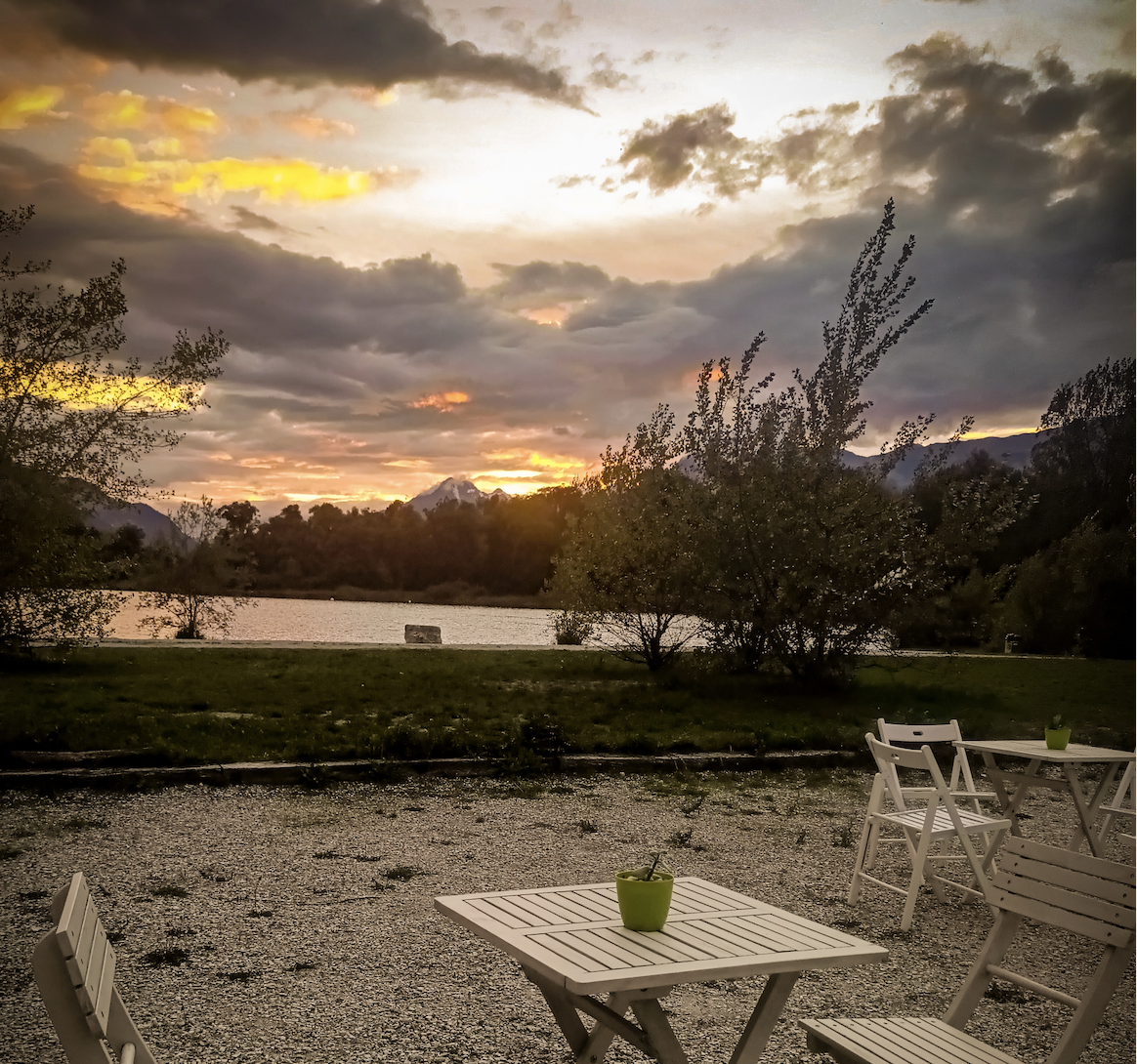 lac de la corne2.png